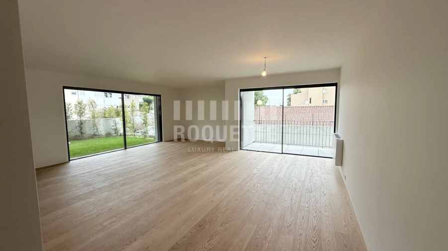 Apartamento T4 para Venda em Aldoar, Foz do Douro e Nevogilde Foto 4