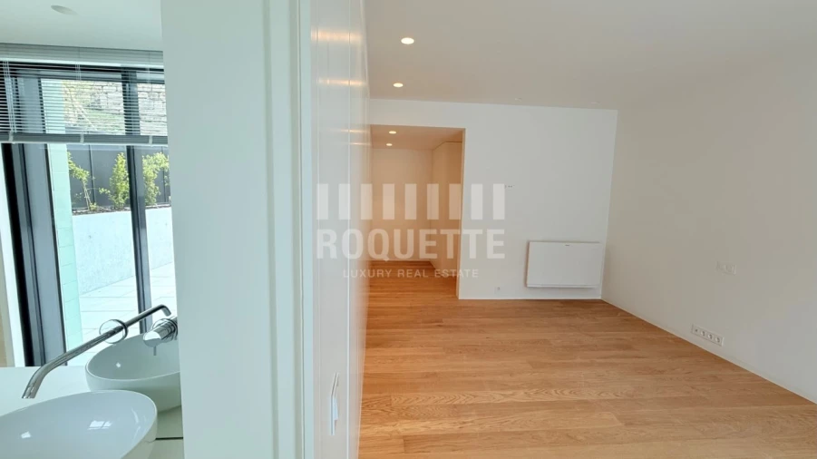 Apartamento T4 para Venda em Aldoar, Foz do Douro e Nevogilde Foto 11