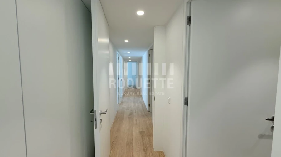 Apartamento T4 para Venda em Aldoar, Foz do Douro e Nevogilde Foto 28