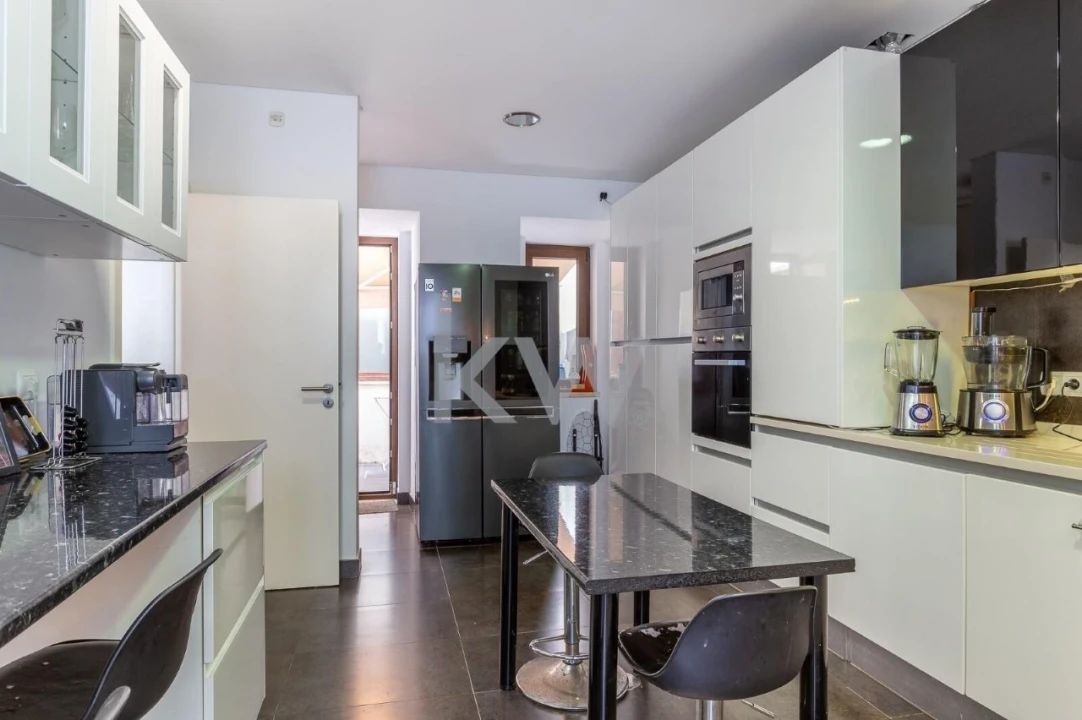 Apartamento T4 para Venda em Avenidas Novas Foto 16