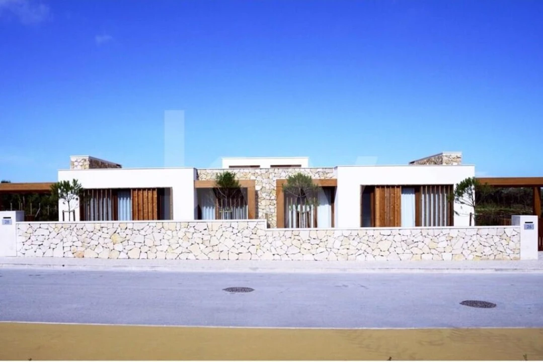 Moradia T3 para Venda em Vau Foto 1