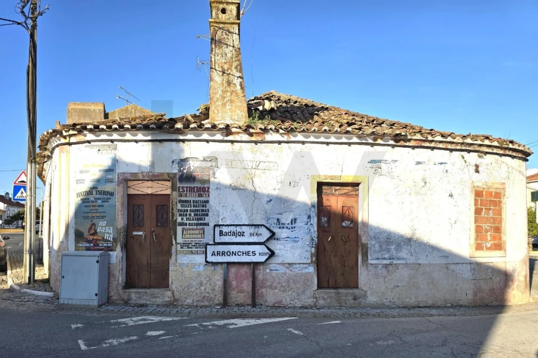 Moradia T5 para Venda em Assumar Foto 3