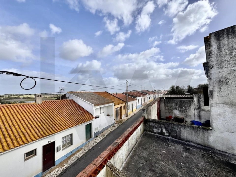 Prédio para Venda em Alvalade Foto 7