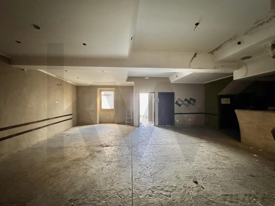 Prédio para Venda em Alvalade Foto 19