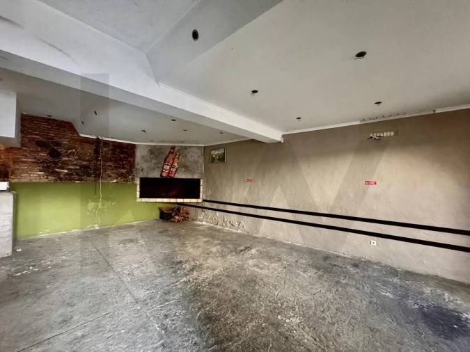 Prédio para Venda em Alvalade Foto 18