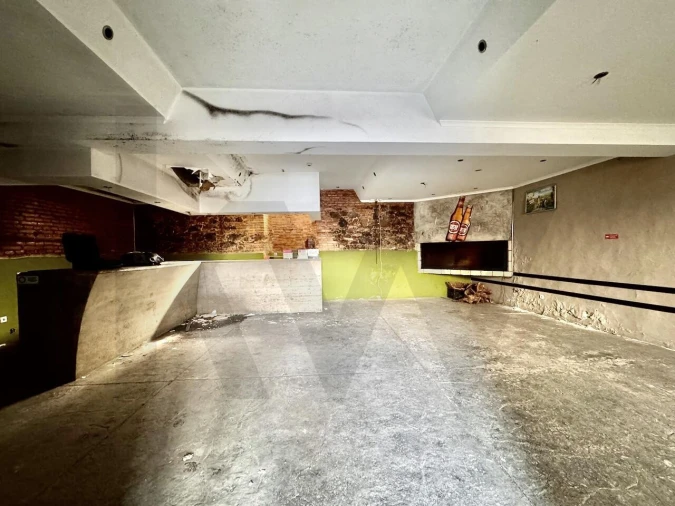 Prédio para Venda em Alvalade Foto 16