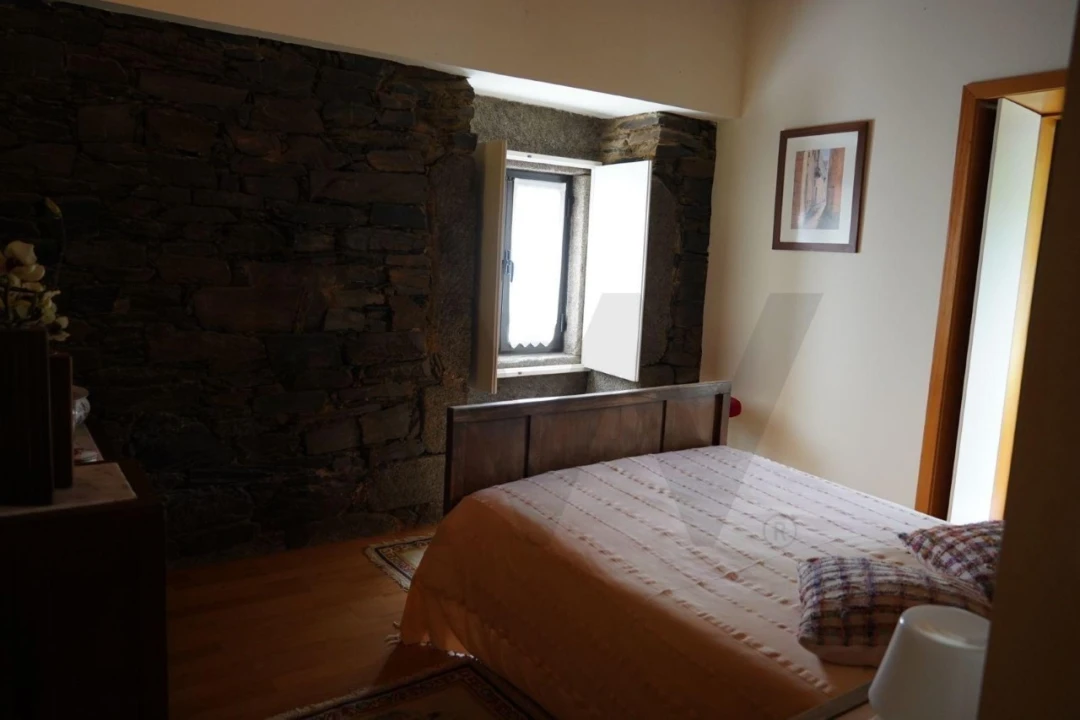 Moradia T4 para Venda em Celeiros Foto 15