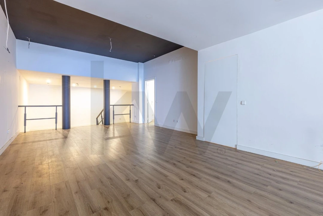 Loja para Venda em Campo de Ourique Foto 7