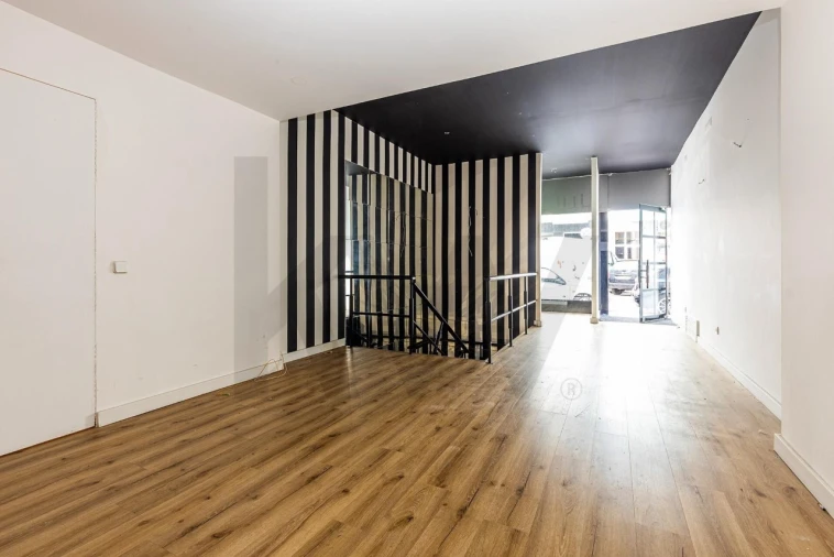 Loja para Venda em Campo de Ourique Foto 14