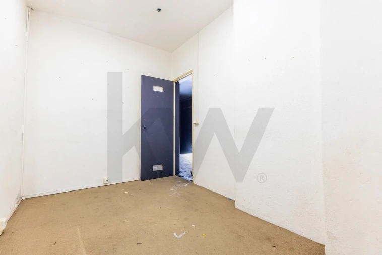 Loja para Venda em Campo de Ourique Foto 19