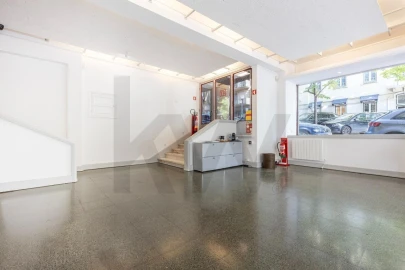 Loja para Arrendamento em Avenidas Novas