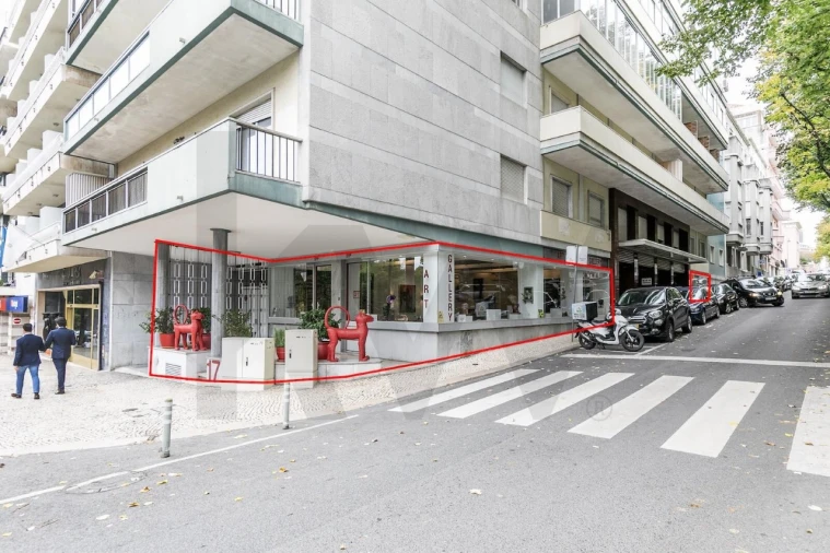 Loja para Arrendamento em Avenidas Novas Foto 29