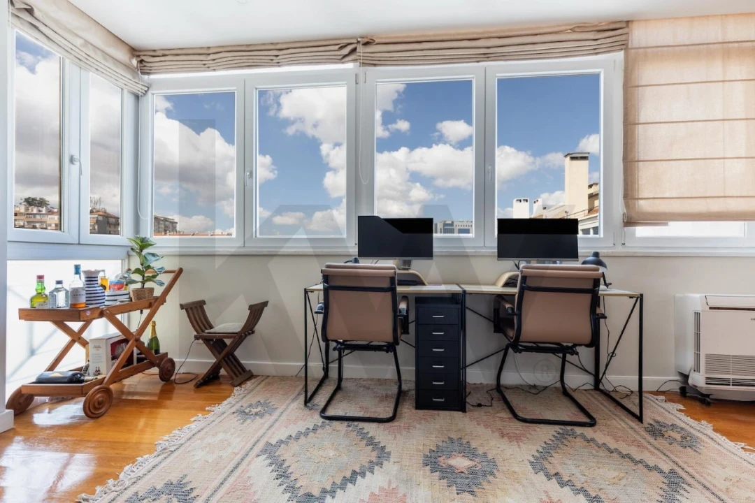 Apartamento T4 para Venda em São Domingos de Benfica Foto 9