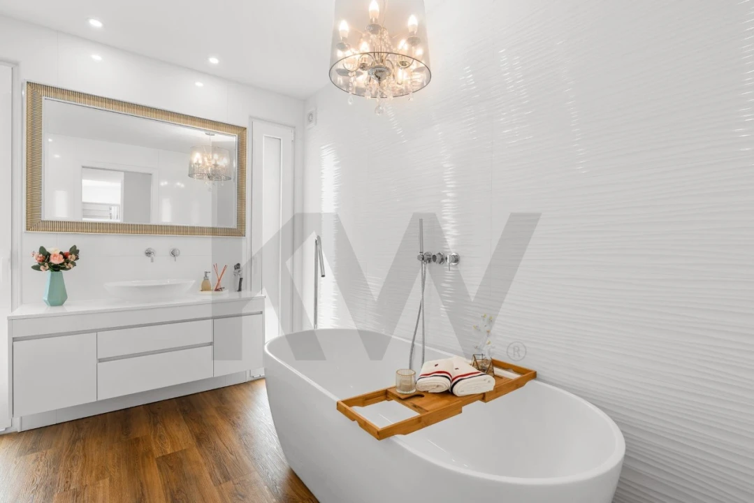 Moradia T4 para Venda em Ramada e Caneças Foto 11