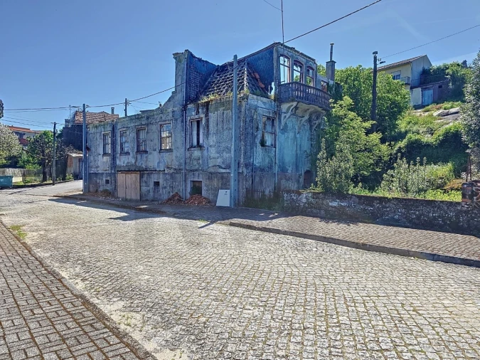 Moradia T5 para Venda em Vilar Seco Foto 10