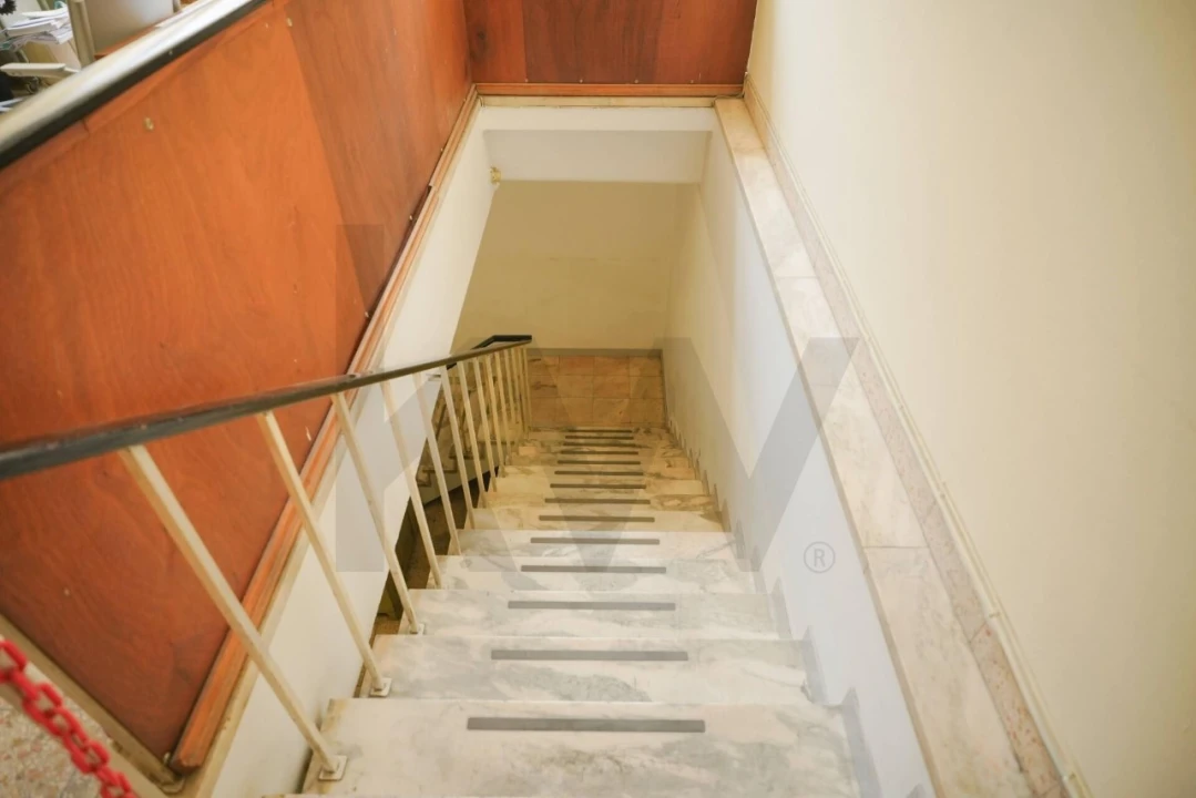 Loja para Venda em Campo de Ourique Foto 5