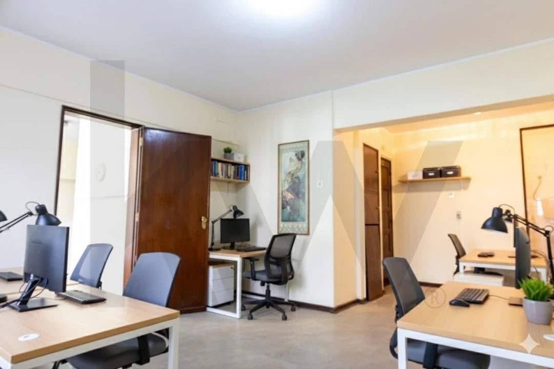 Loja para Venda em Campo de Ourique Foto 17