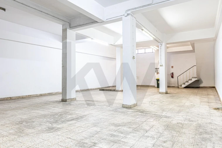 Loja para Venda em Campo de Ourique Foto 7