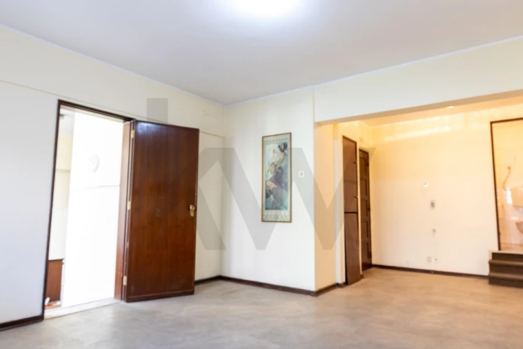 Loja para Venda em Campo de Ourique Foto 20