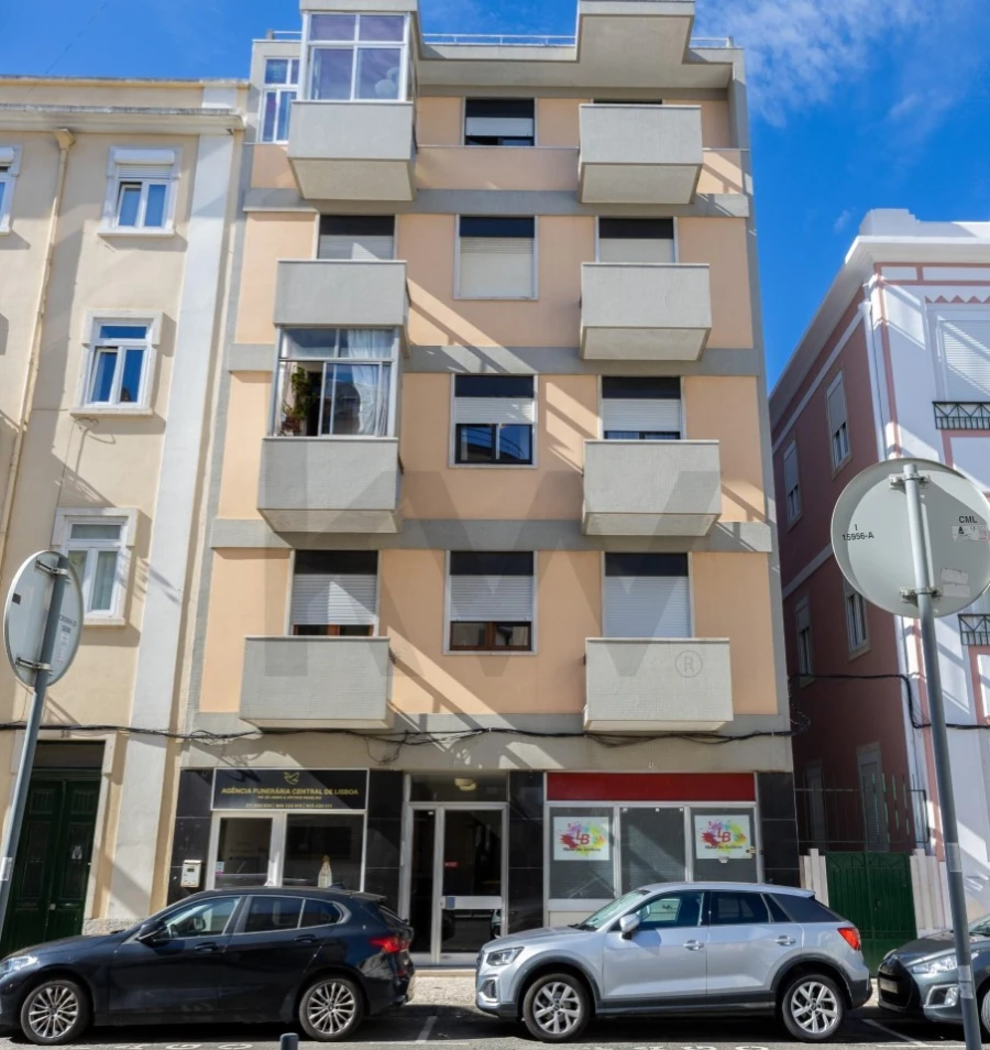 Loja para Venda em Campo de Ourique Foto 29