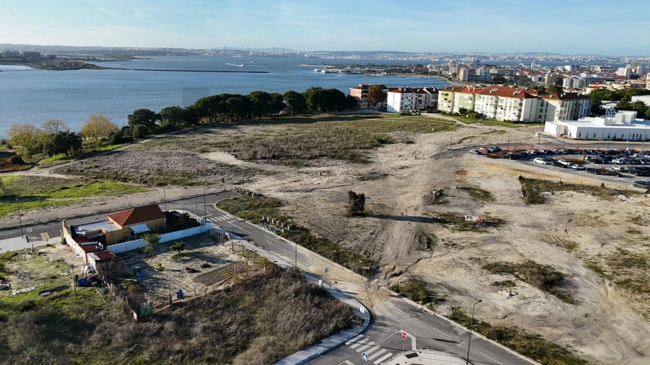 Terreno para Venda em Alto do Seixalinho, Santo André e Verderena Foto 11