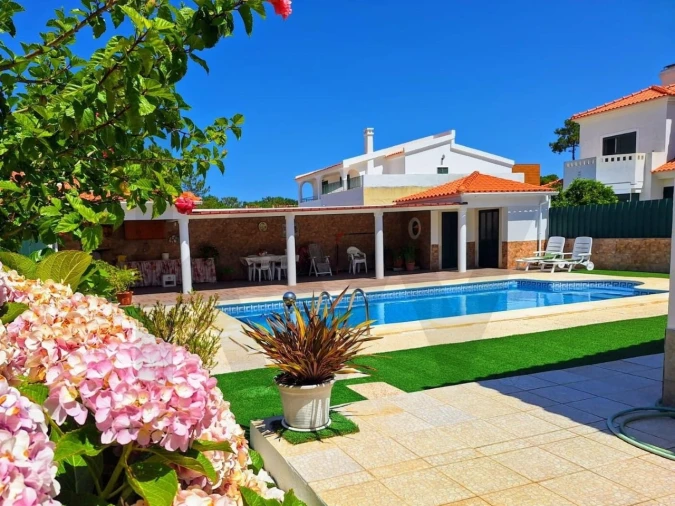 Moradia T3 para Venda em Sesimbra (Castelo) Foto 2