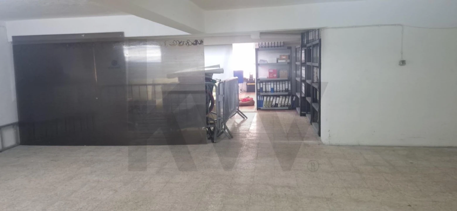 Armazém para Arrendamento em Algés, Linda-A-Velha e Cruz Quebrada-Dafundo Foto 12