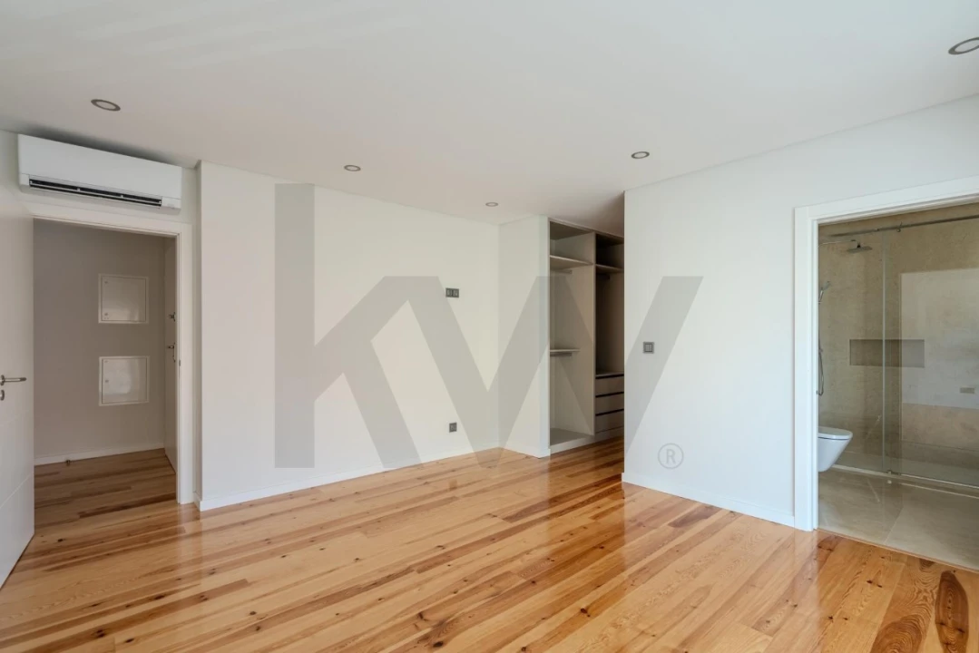 Apartamento T4 para Venda em Cascais e Estoril Foto 18