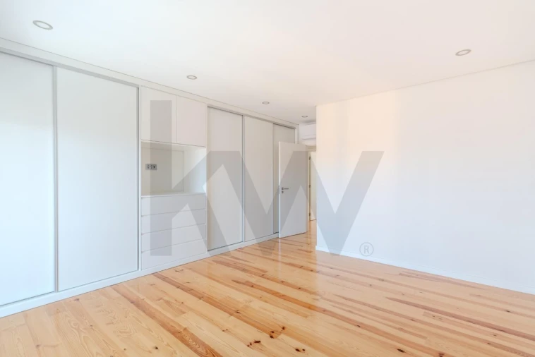 Apartamento T4 para Venda em Cascais e Estoril Foto 25