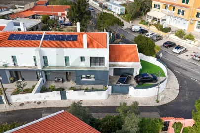 Moradia T4 para Venda em Rio de Mouro