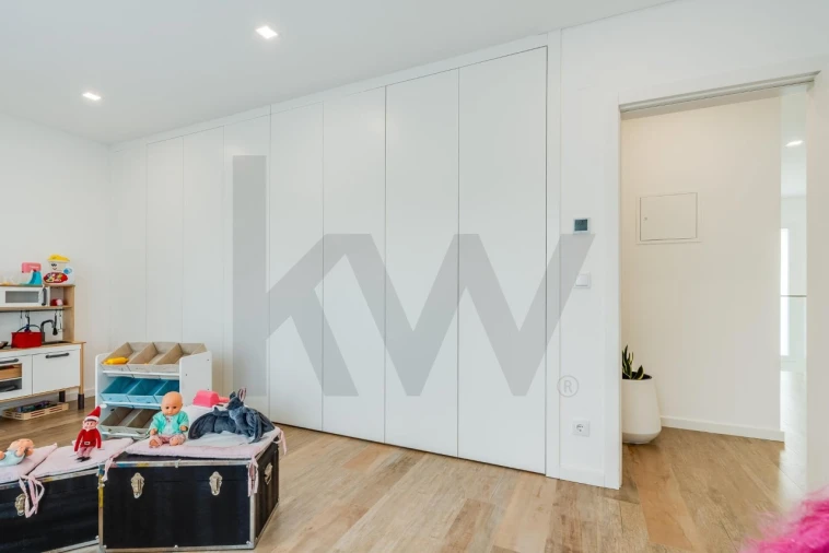 Moradia T4 para Venda em Rio de Mouro Foto 17