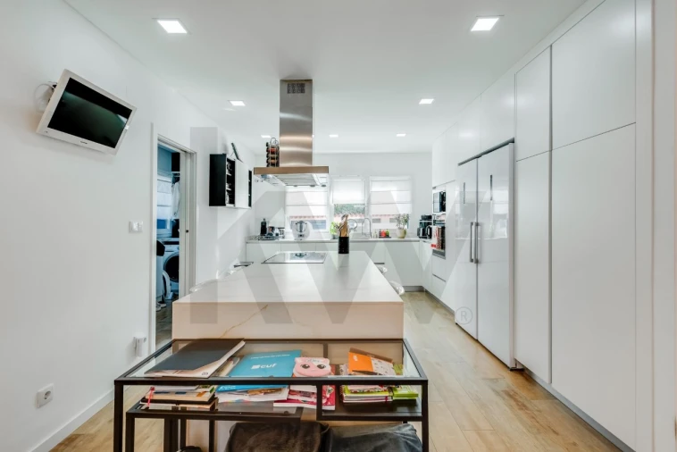 Moradia T4 para Venda em Rio de Mouro Foto 22