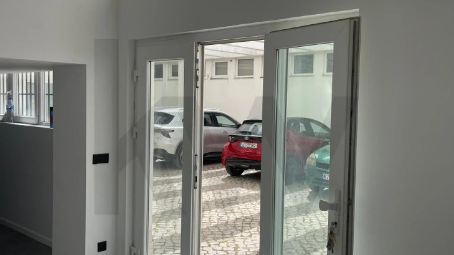 Armazém para Venda em Cascais e Estoril