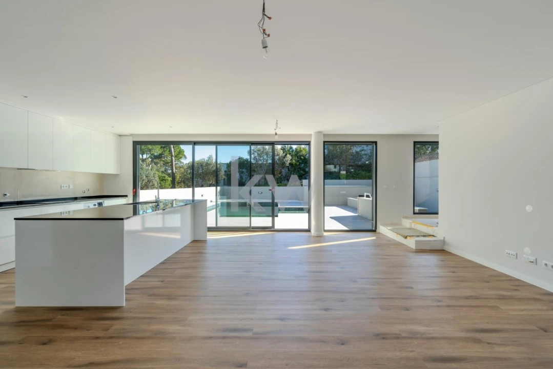 Moradia T3 para Venda em Barcarena Foto 6