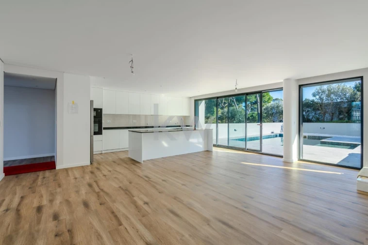 Moradia T3 para Venda em Barcarena Foto 9