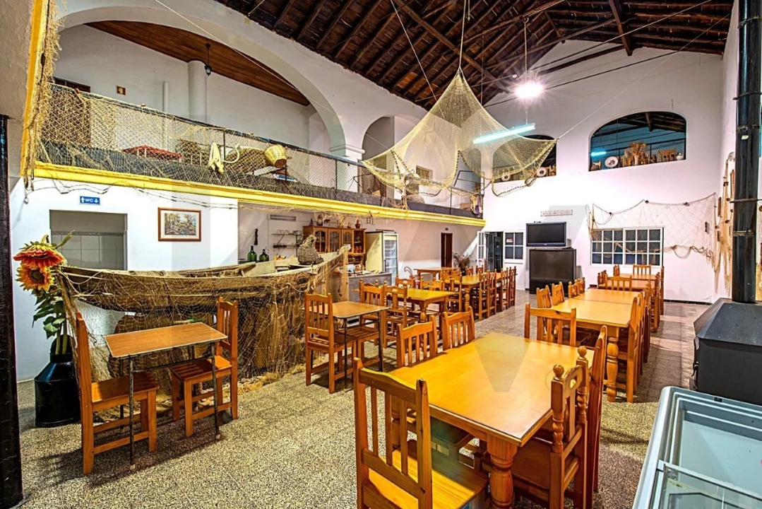 Loja para Venda em Pedrogão Foto 2