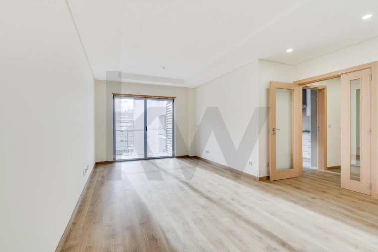 Apartamento T2 para Venda em São Domingos de Benfica Foto 7