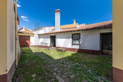 Quinta T11 para Venda em Bornes e Burga