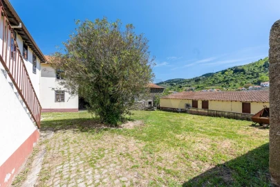 Quinta T11 para Venda em Bornes e Burga