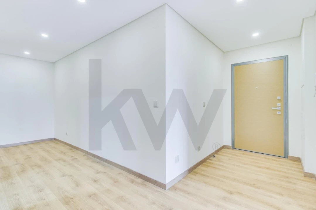 Apartamento T3 para Venda em São Domingos de Benfica Foto 21