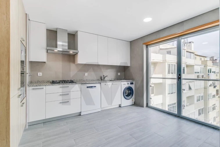 Apartamento T3 para Venda em São Domingos de Benfica Foto 28