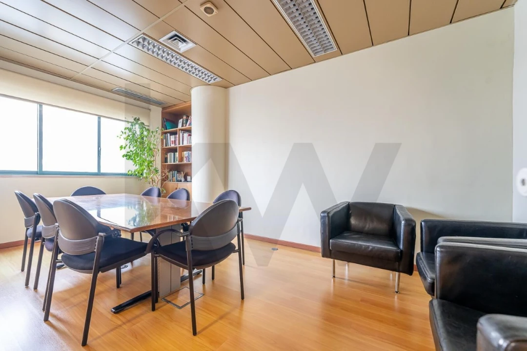 Escritório para Arrendamento em Algés, Linda-A-Velha e Cruz Quebrada-Dafundo Foto 10