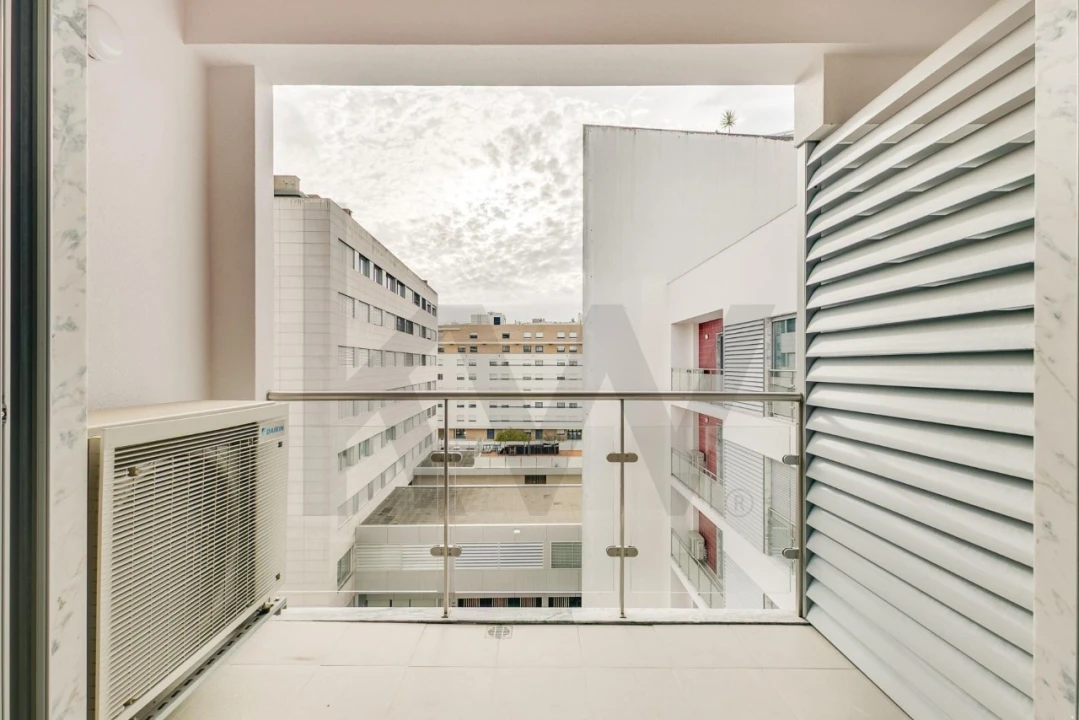 Apartamento T2 para Venda em São Domingos de Benfica Foto 9
