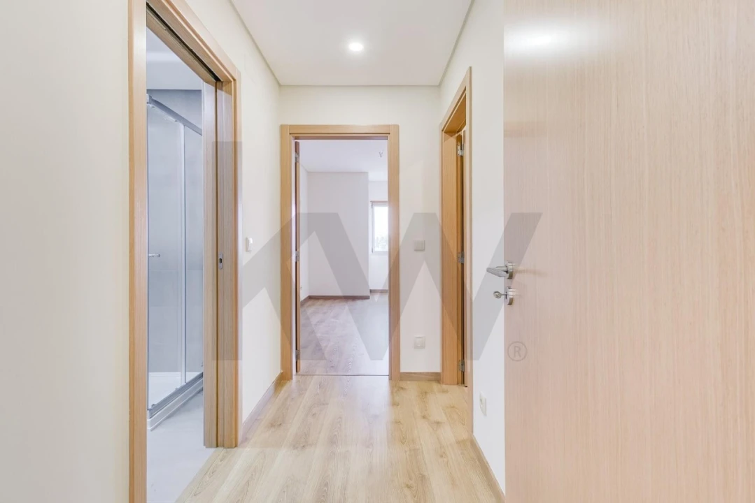 Apartamento T2 para Venda em São Domingos de Benfica Foto 12
