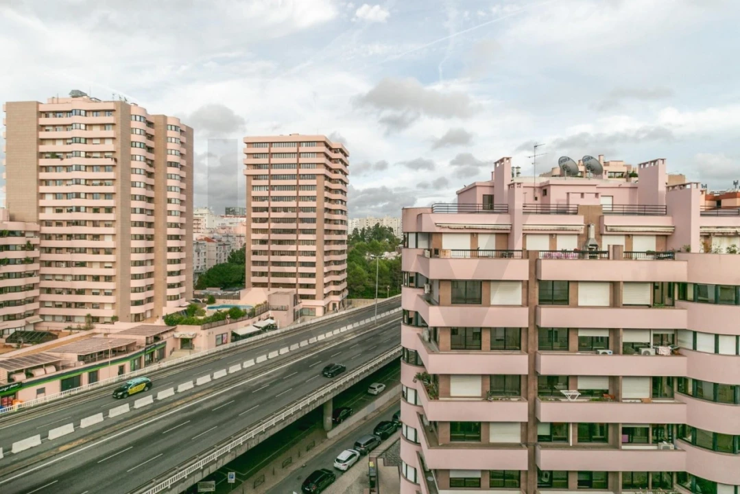 Apartamento T2 para Venda em São Domingos de Benfica Foto 24