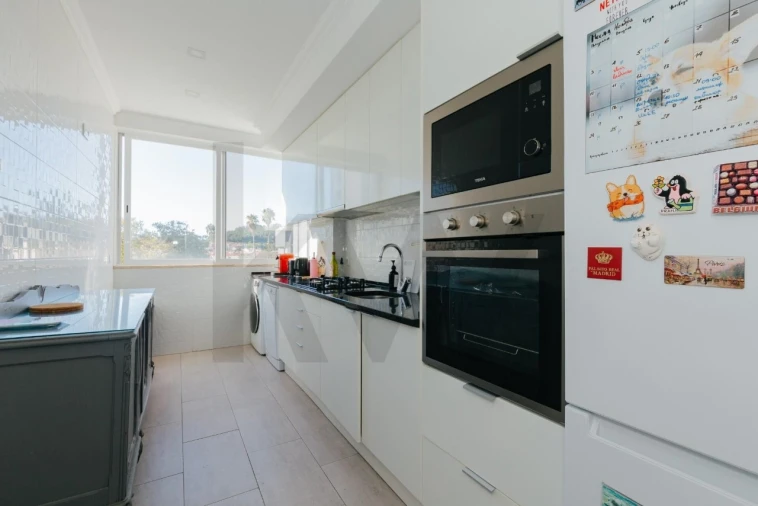 Apartamento T2 para Venda em Carnaxide e Queijas Foto 4