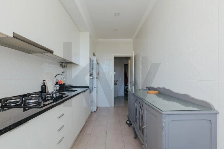 Apartamento T2 para Venda em Carnaxide e Queijas Foto 5