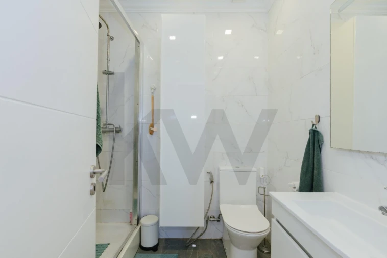 Apartamento T2 para Venda em Carnaxide e Queijas Foto 11