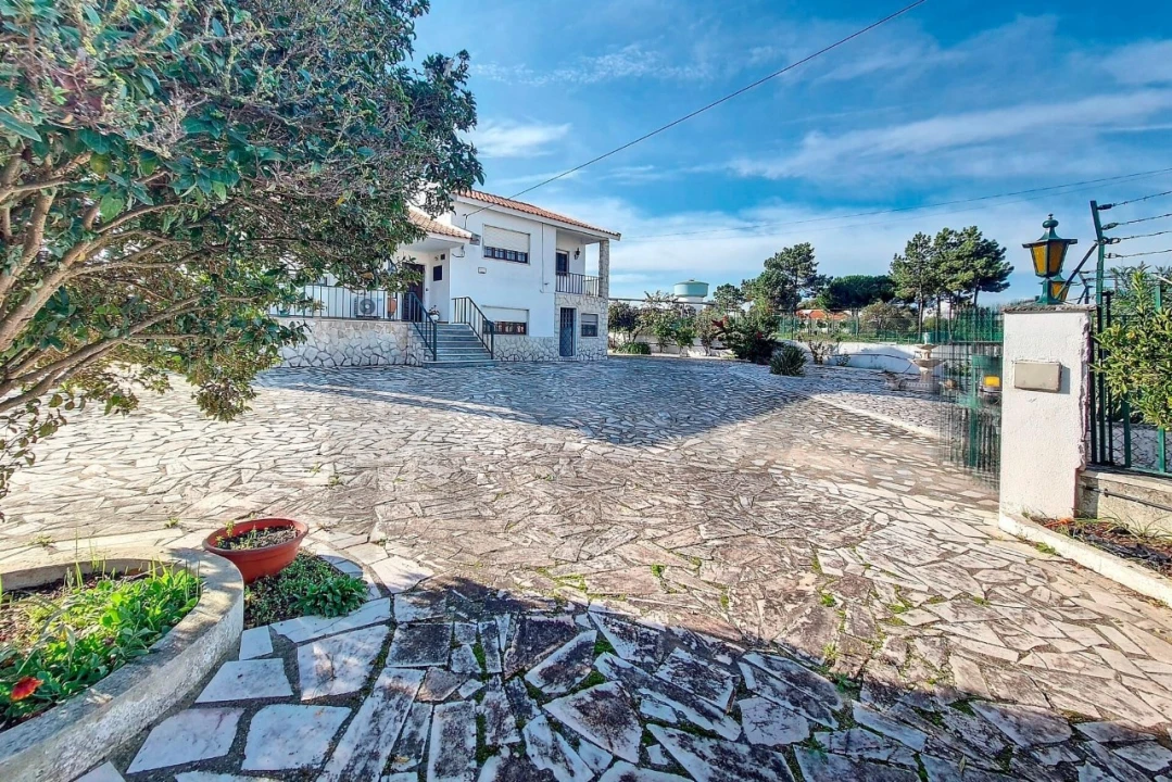 Moradia T4 para Venda em Pinhal Novo Foto 3