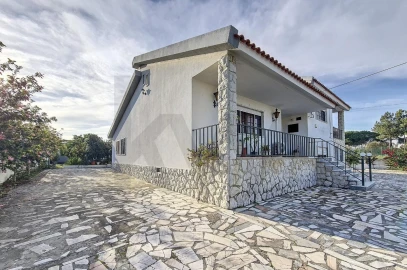 Moradia T4 para Venda em Pinhal Novo